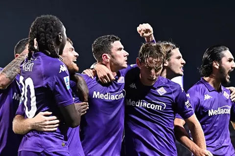 فيورنتينا يقلب الطاولة على بولونيا ويتعادل بعد تأخره بهدفين في الدوري الإيطالي